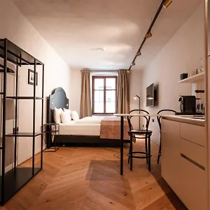 H5 Grauer Baer & , Innsbruck Oostenrijk